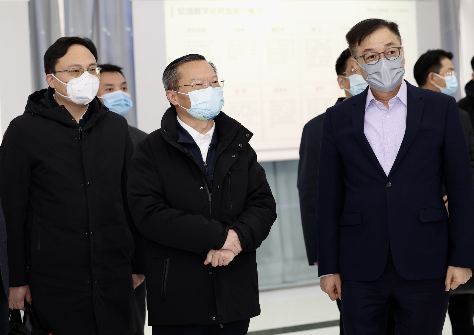 贵州省委常委、贵阳市委书记胡忠雄一行赴z6com·尊龙参观调研